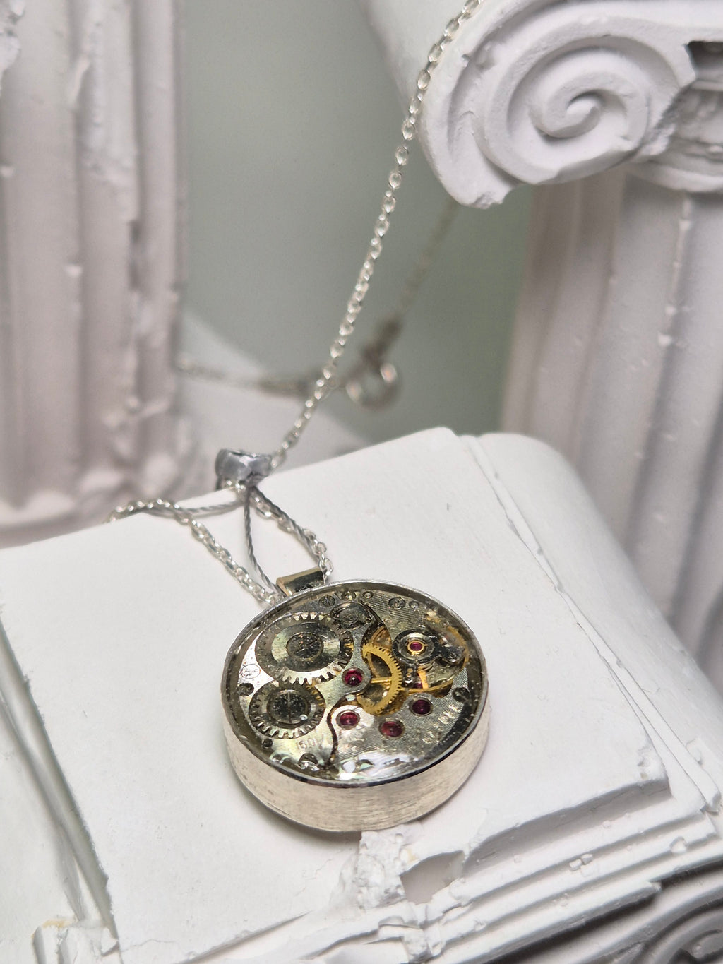 "Clockwork" pakabutis apvalus